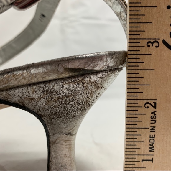NOS Vaneli 11 distressed silver leather sandals - Picture 6 of 8